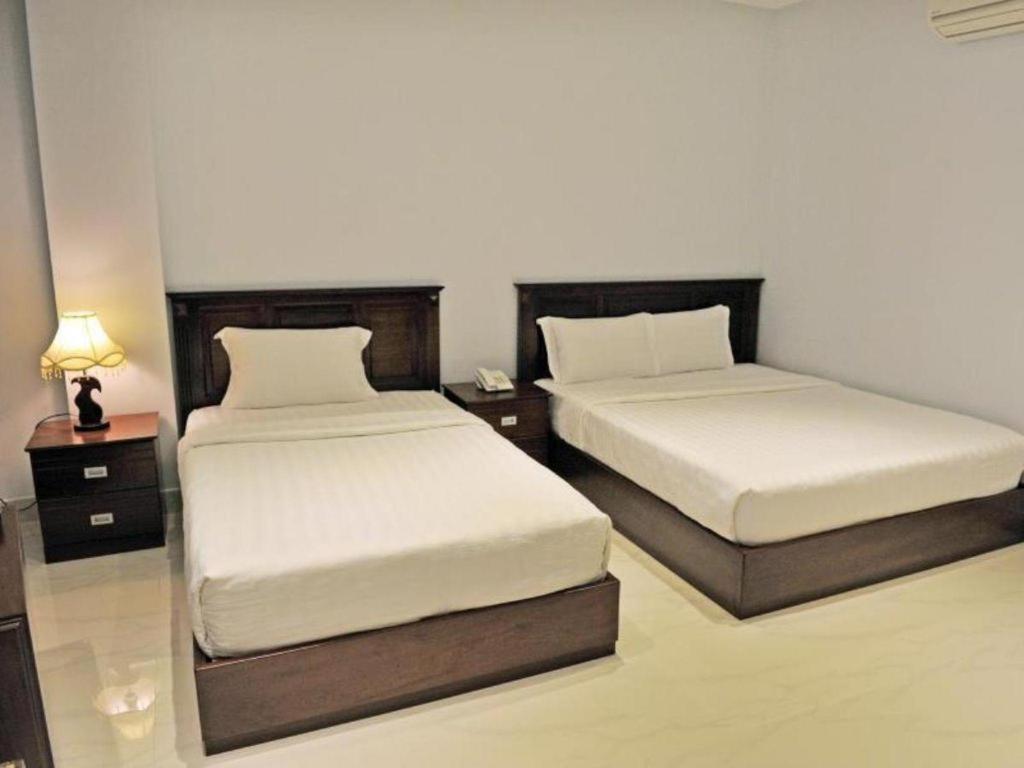 Hotel Phoenix Saigon