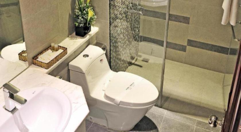 Phoenix Saigon 2* Ho Chi Minh City
